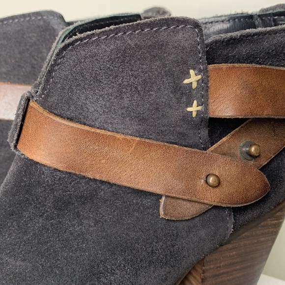 Rag & Bone Harrow Suede Stacked‎ Heel Booties - Picture 2 of 6